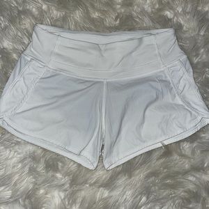 Lululemon hottie hot shorts!!! Size 2 length 4!